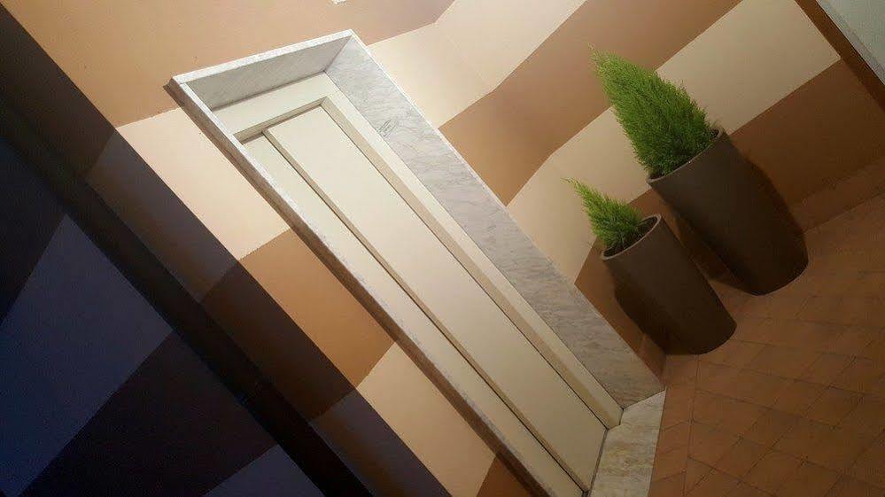 Hotel Trotter Leno Kültér fotó